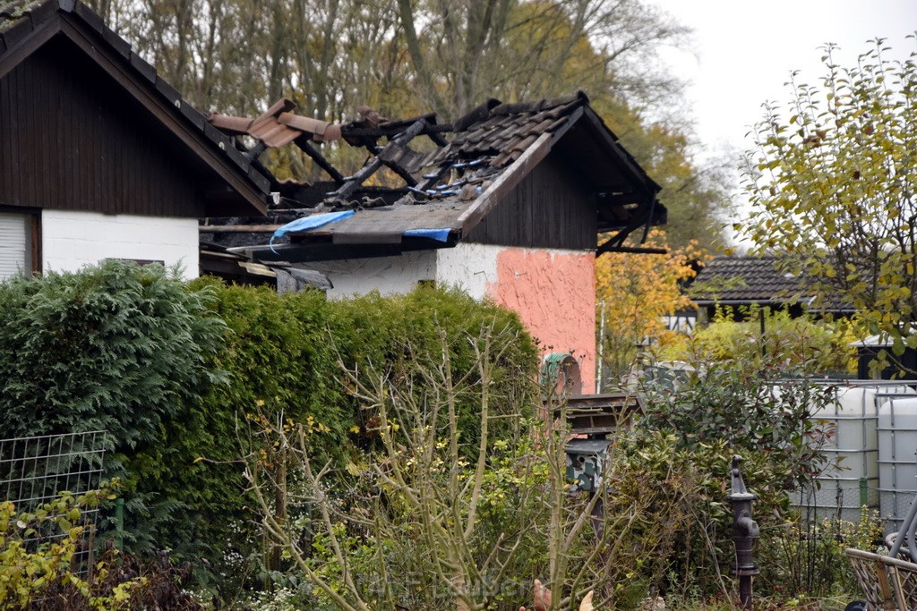 Wieder Laubenbraende Koeln Fuehlingen Kriegerhofstr P025.JPG - Miklos Laubert